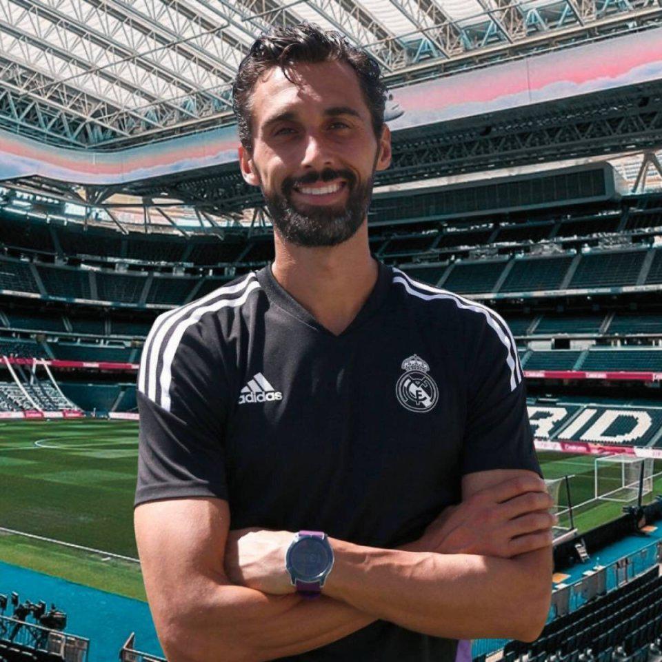 华体会APP-一夜双线豪门压力测试！皇马新帅西甲首秀，英超利物浦想打破怪圈